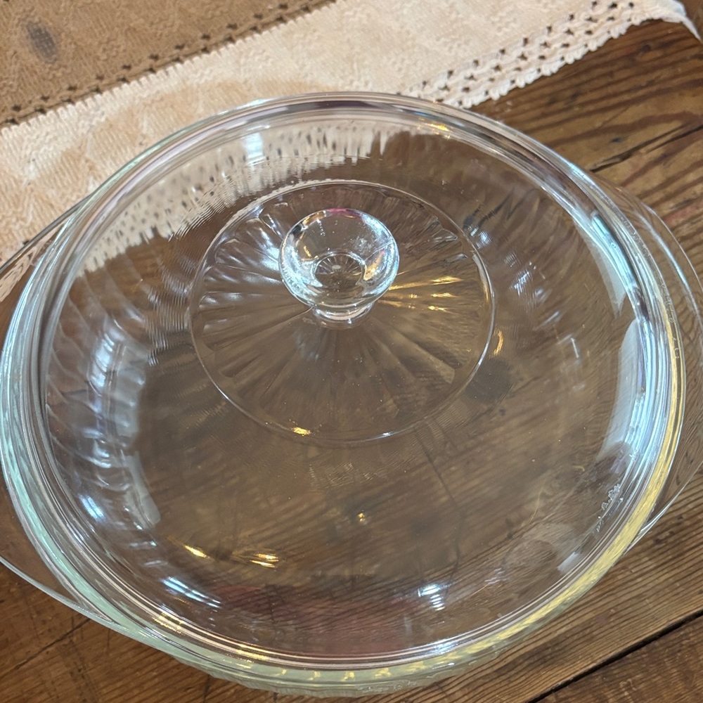Vintage Pyrex Clear Glass Dish with Lid 9 inch